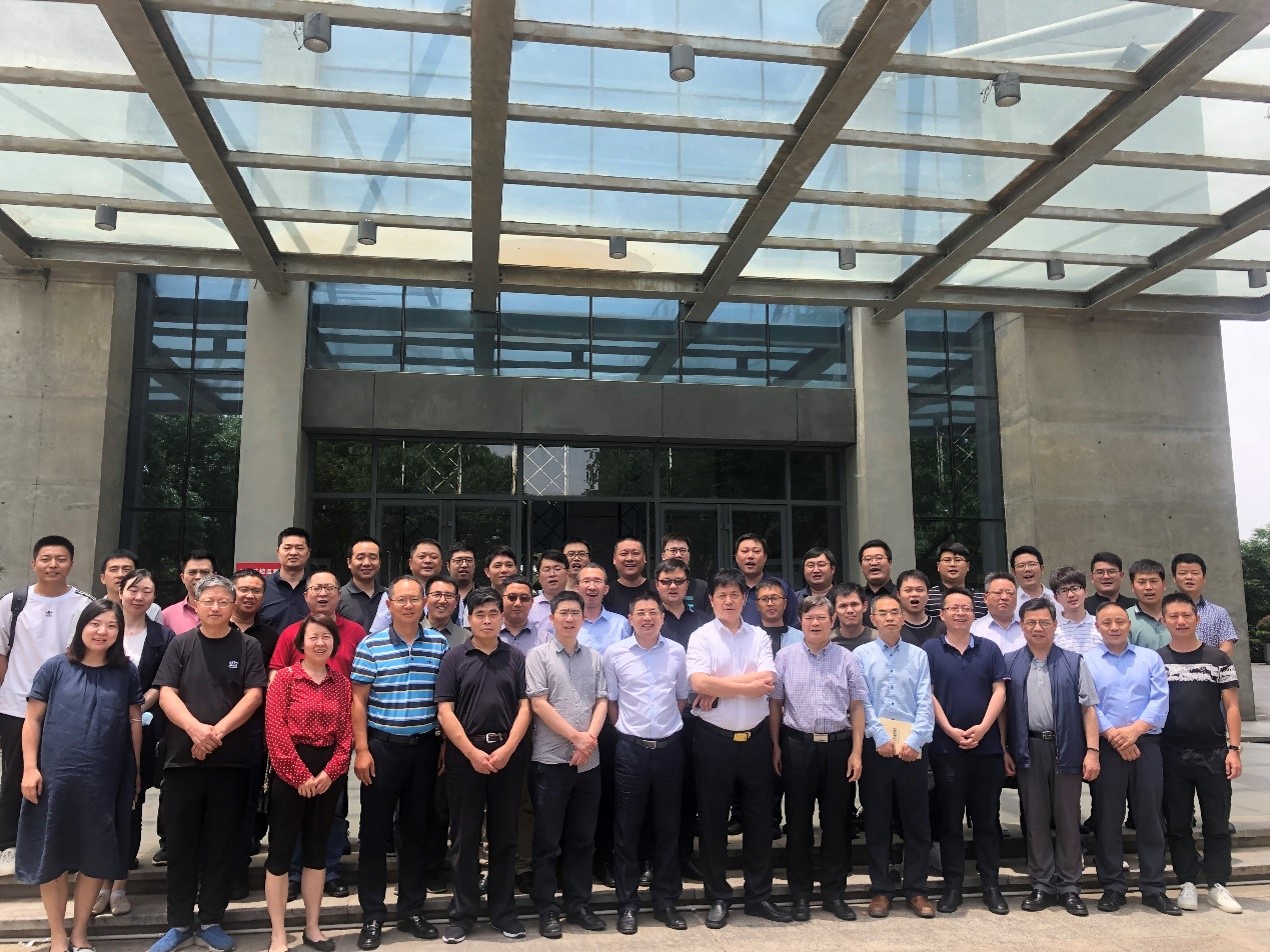 金莎国际网站官网第十六次营销工作会议合影